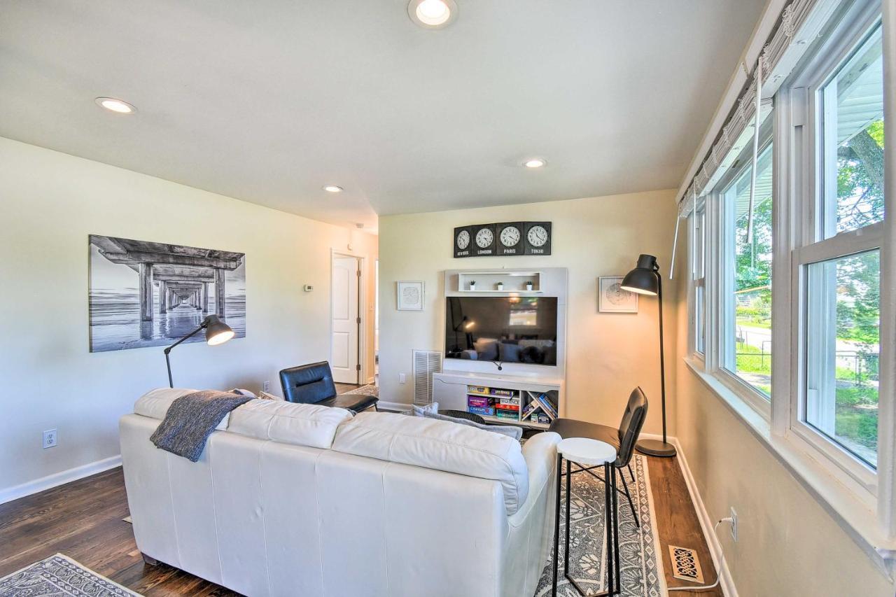 Charming Hampton Home With Yard 2 Mi To Beach! Экстерьер фото