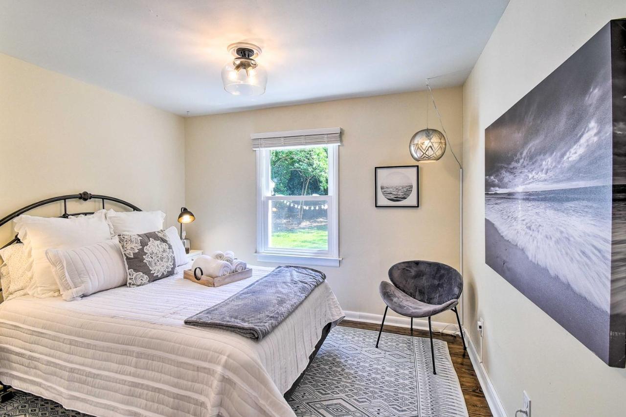 Charming Hampton Home With Yard 2 Mi To Beach! Экстерьер фото
